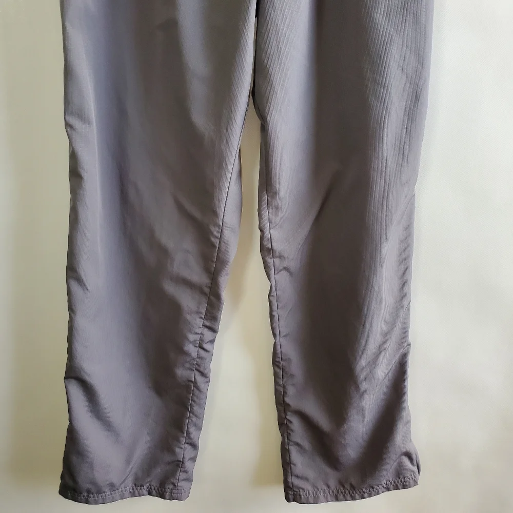 Men’s Under Armour Loose Heatgear Gray Pants Size Medium - Picture 3 of 13